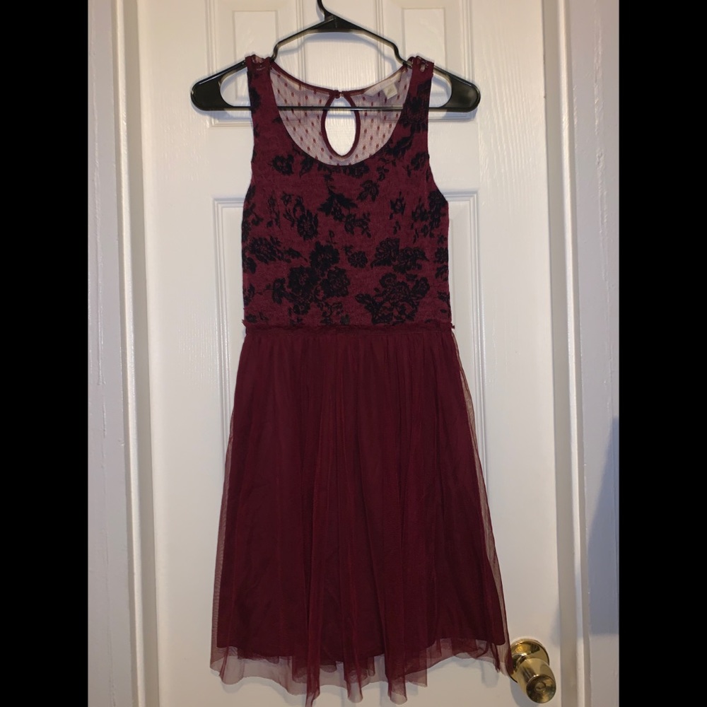 XS LC Lauren Conrad Burgundy Dress